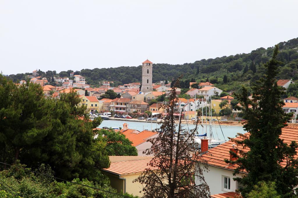 Apartments Hari Tisno Exteriér fotografie